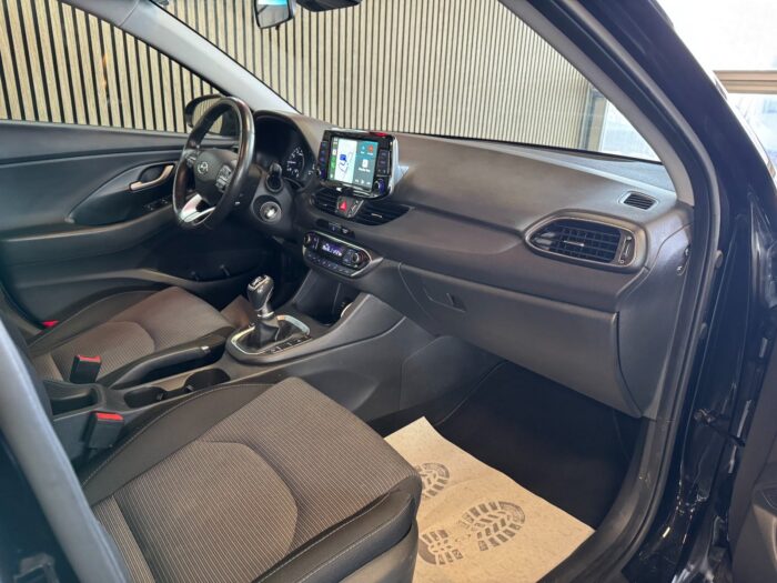 Hyundai i30 T-GDi Life Komfort 2019 - Image 18