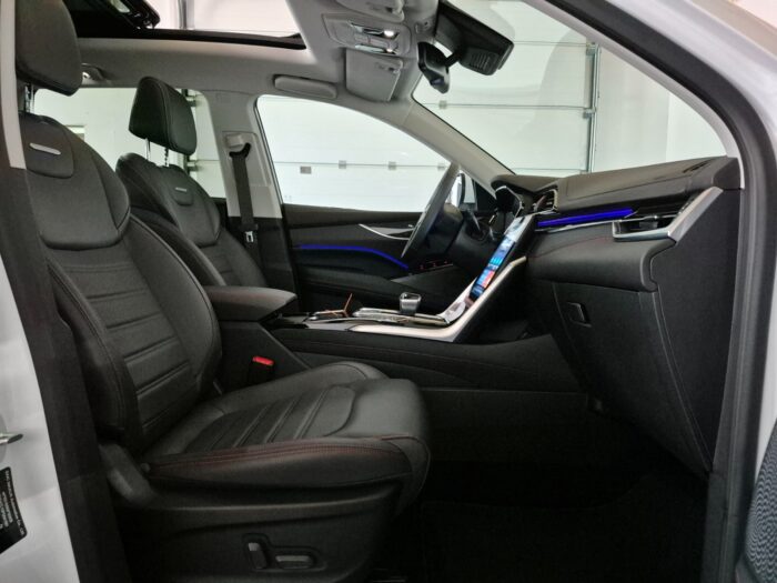 Maxus Euniq6  2023 - Image 11