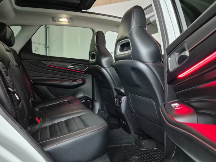 MG EHS PHEV Luxury 2022 - Image 11