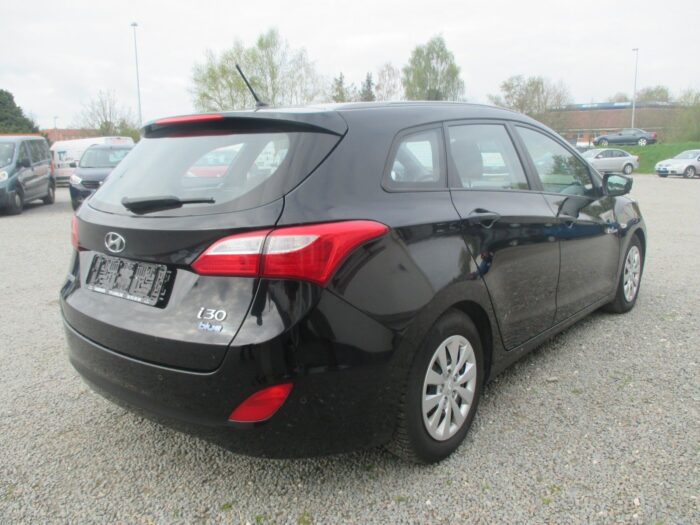 Hyundai i30 GDi Comfort CW Eco 2013 - Image 4