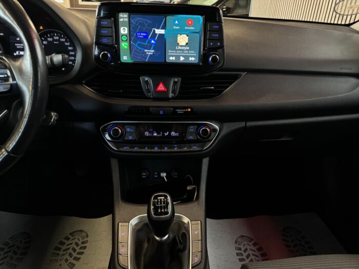 Hyundai i30 T-GDi Life Komfort 2019 - Image 10