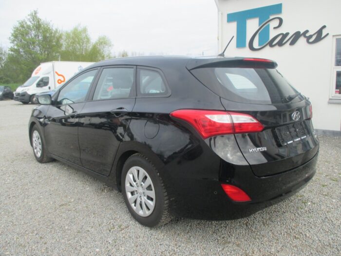 Hyundai i30 GDi Comfort CW Eco 2013 - Image 3