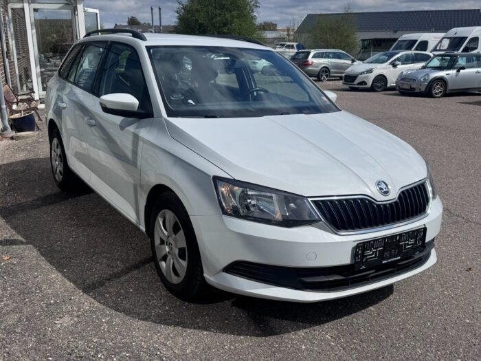Skoda Fabia TSi 90 Ambition Combi 2017 - Image 3