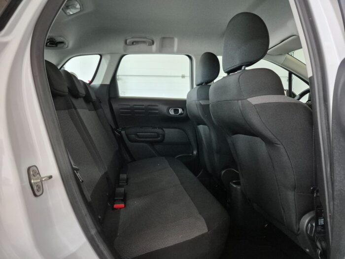 Citroën C3 Aircross PureTech 110 Iconic EAT6 2018 - Image 9