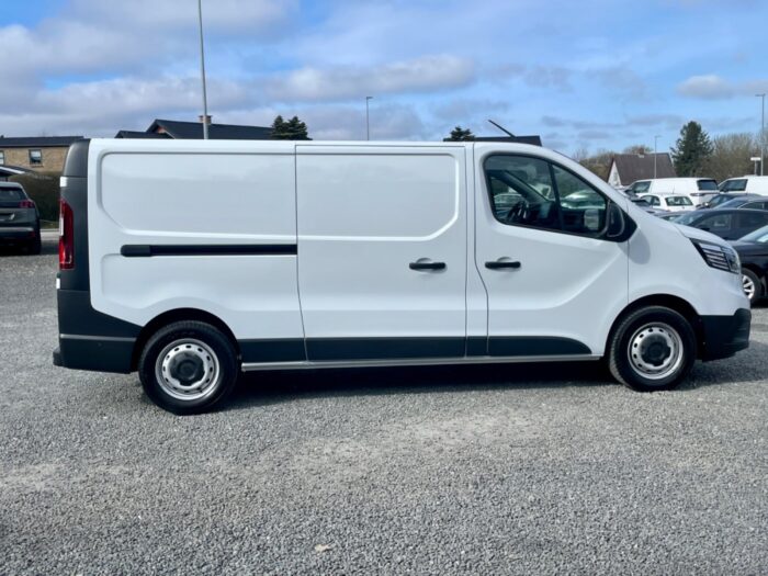 Renault Trafic dCi 130 L2H1 Tekno 2025 - Image 5