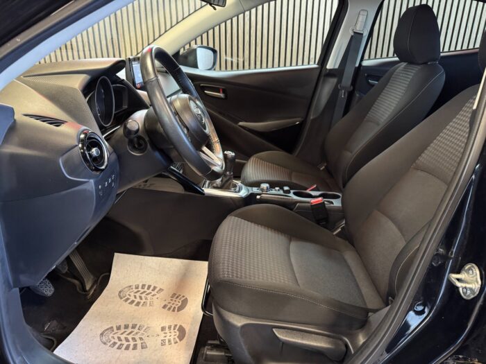Mazda 2 SkyActiv-G 90 Niseko 2018 - Image 13