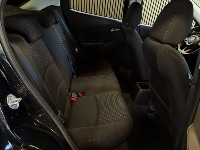 Mazda 2 SkyActiv-G 90 Niseko 2018 - Image 19