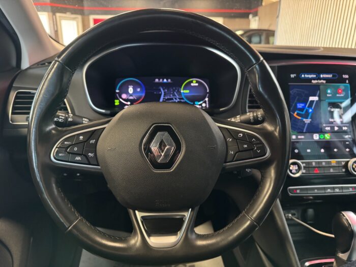 Renault Megane IV E-Tech Intens Sport Tourer 2022 - Image 12