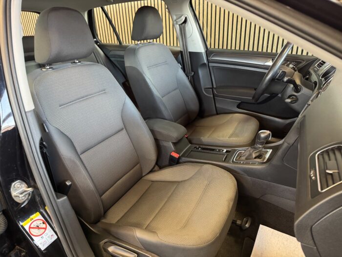 VW Golf VII TSi 130 Comfortline DSG 2019 - Image 18