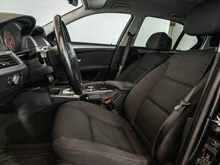 BMW 525d Steptr. 2008 - Image 4