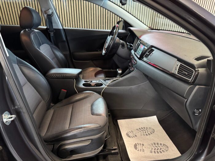 Kia Niro PHEV Advance DCT 2019 - Image 17