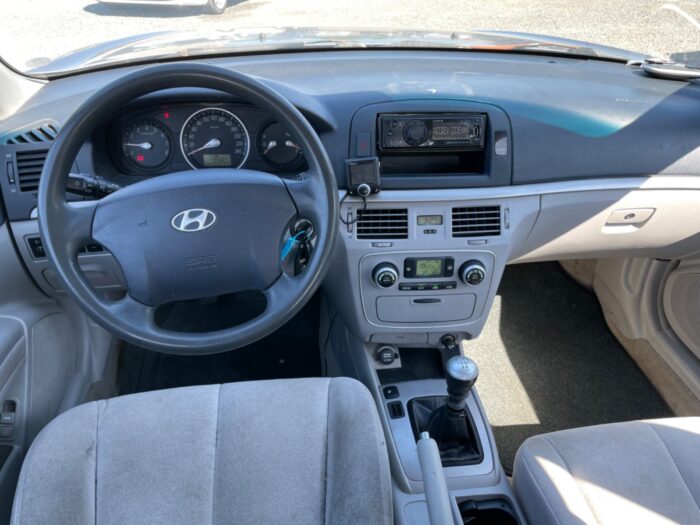Hyundai Sonata GL 2006 - Image 6