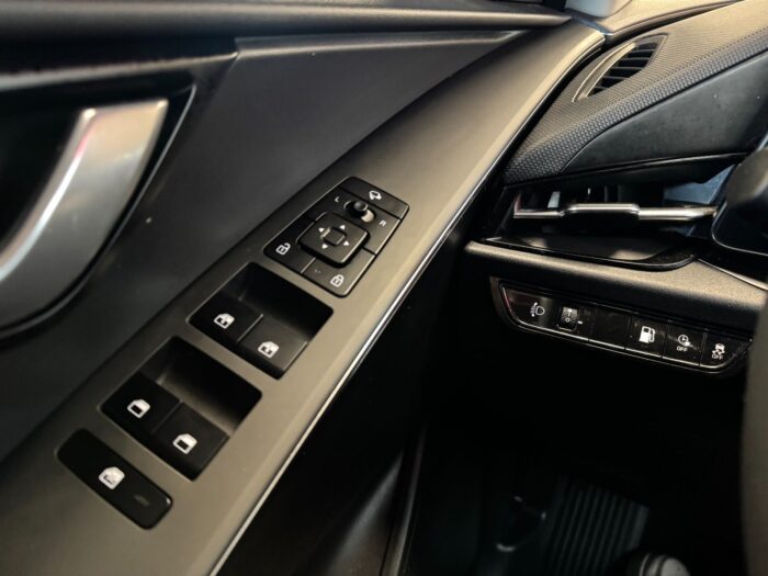 Kia Niro PHEV Prestige DCT 2023 - Image 23
