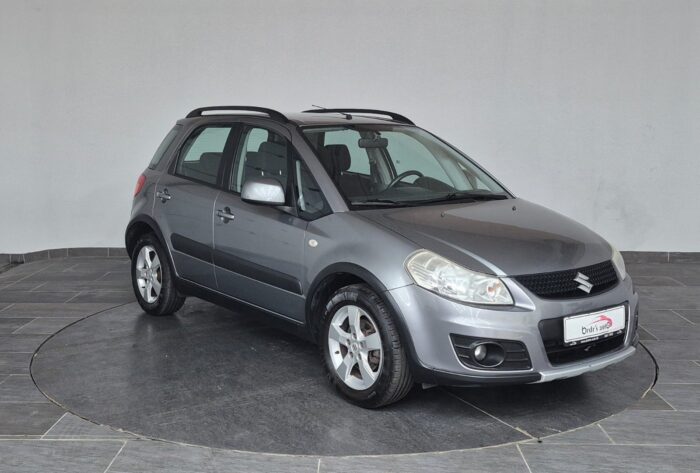 Suzuki SX4 GLX 2011 - Image 4