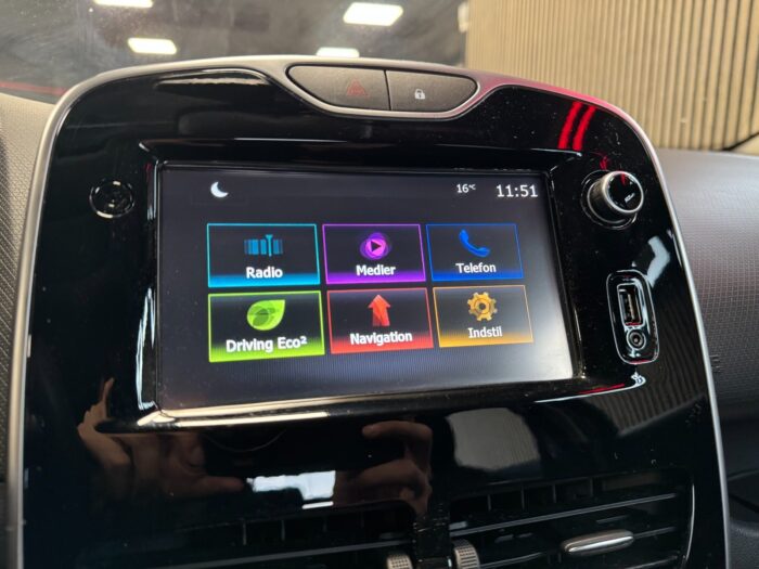 Renault Clio IV TCe 90 Expression 2015 - Image 19