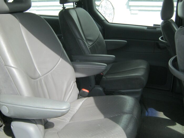 Chrysler Grand Voyager LX aut. AWD 2000 - Image 9
