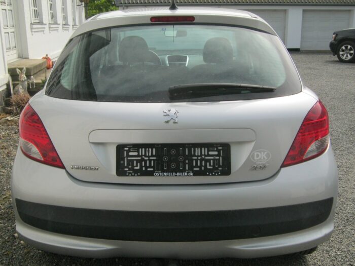 Peugeot 207 HDi 90 Comfort+ 2010 - Image 9