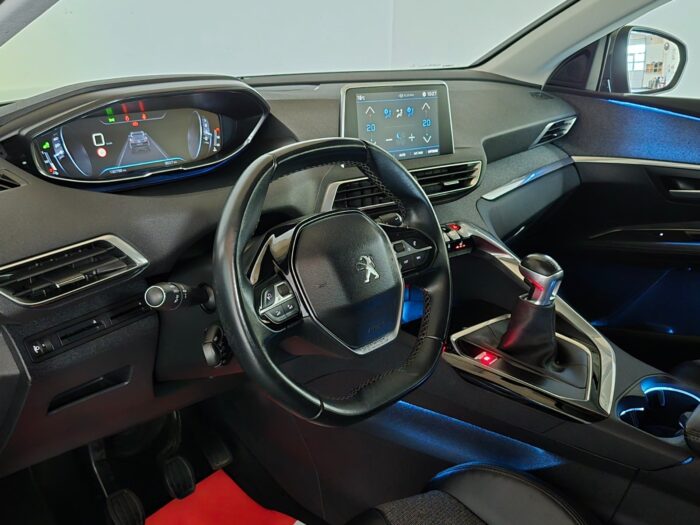 Peugeot 3008 PureTech 130 Allure 2018 - Image 8