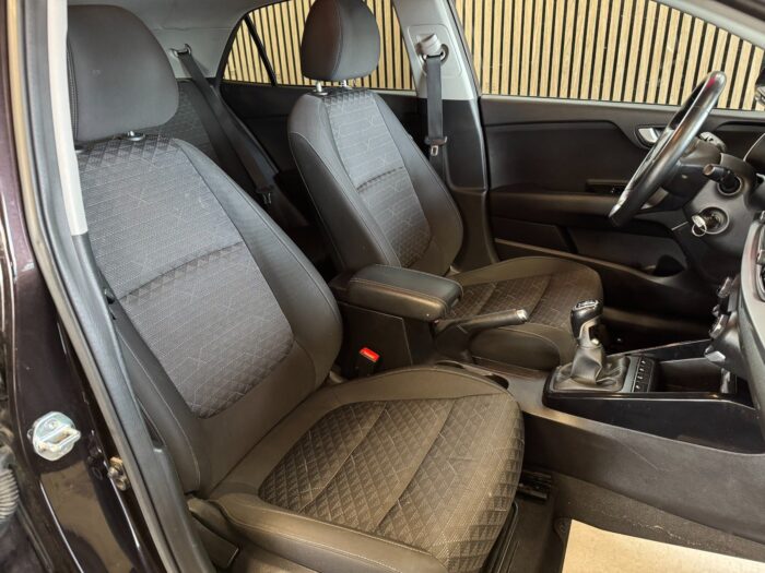 Kia Rio T-GDi Attraction+ 2018 - Image 18