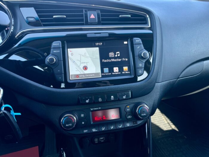 Kia Ceed CRDi 136 Premium 2017 - Image 7