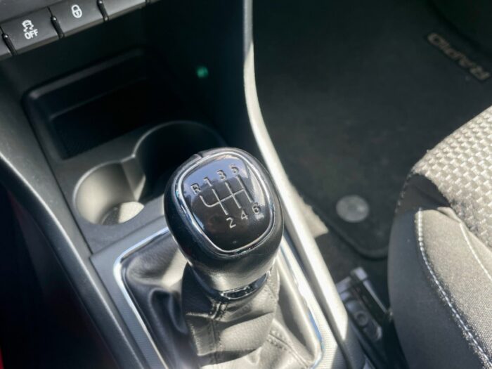 Skoda Rapid TSi 105 Ambition Spaceback GreenTec 2015 - Image 11