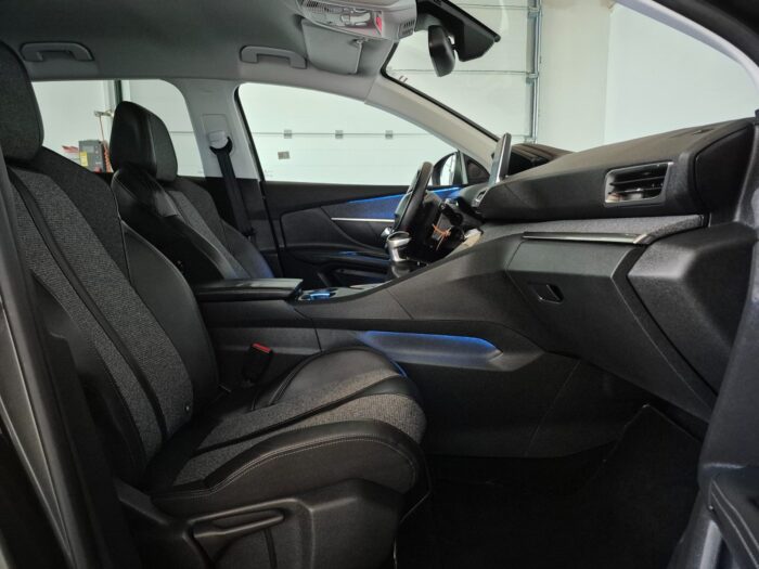 Peugeot 3008 PureTech 130 Allure 2018 - Image 10
