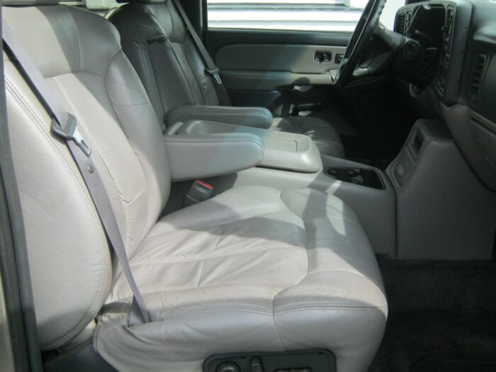 Chevrolet Tahoe V8 aut. 2002 - Image 16