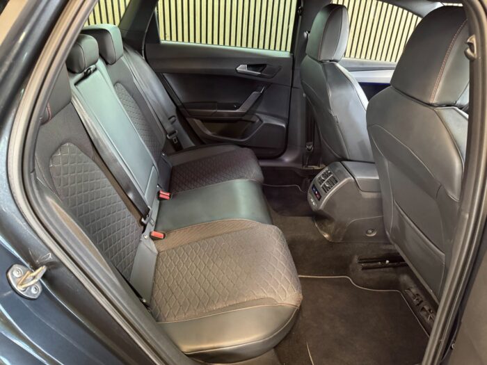 Seat Leon eHybrid FR Sportstourer DSG 2021 - Image 16