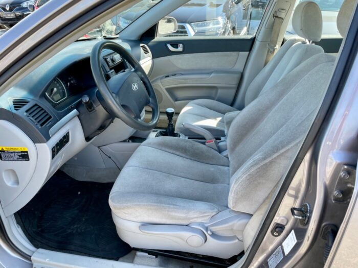 Hyundai Sonata GL 2006 - Image 5