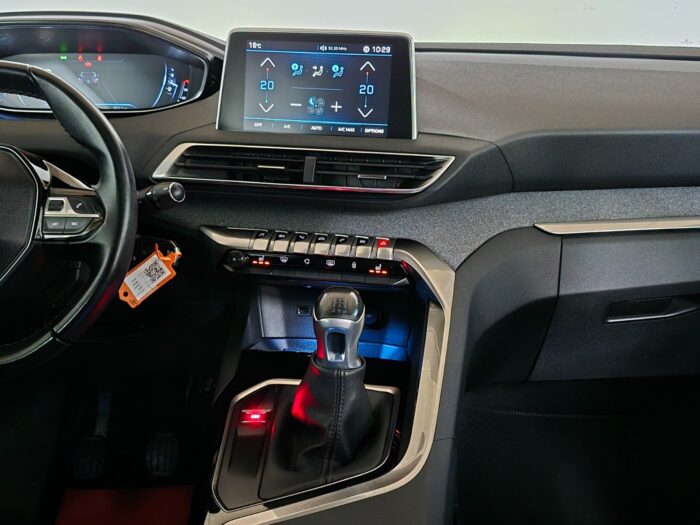 Peugeot 3008 PureTech 130 Allure 2018 - Image 13