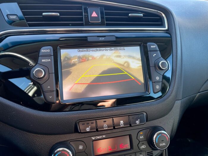 Kia Ceed CRDi 136 Premium 2017 - Image 9