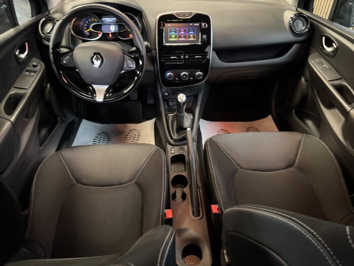 Renault Clio IV TCe 90 Expression 2015 - Image 9