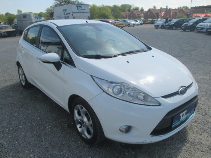 Ford Fiesta Trend 2009 - Image 5