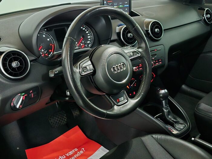 Audi A1 TFSi 185 S-line Sportback  S-tr. 2012 - Image 9
