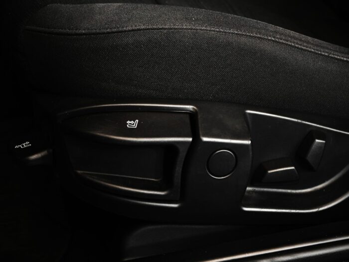 BMW 525d Steptr. 2008 - Image 14