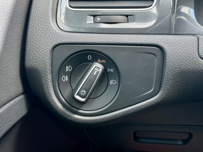 VW Golf VII TSi 130 Comfortline Variant DSG 2019 - Image 11