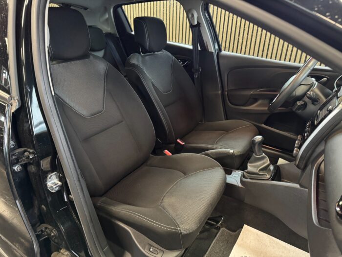 Renault Clio IV TCe 90 Expression 2015 - Image 16