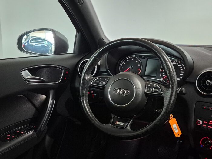 Audi A1 TFSi 185 S-line Sportback  S-tr. 2012 - Image 16