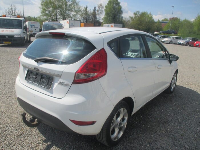 Ford Fiesta Trend 2009 - Image 4