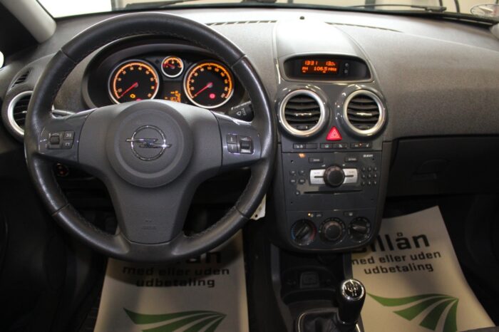 Opel Corsa 16V Cosmo 2012 - Image 15