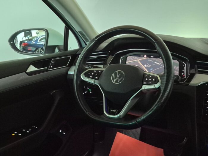 VW Passat GTE DSG 2021 - Image 15