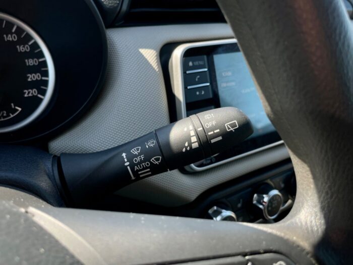 Nissan Micra IG-T 100 Acenta 2019 - Image 9