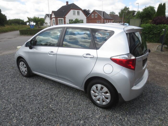Toyota Verso-S VVT-i T2 2012 - Billede 4