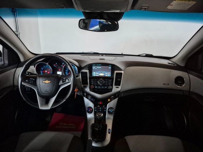 Chevrolet Cruze LS 2011 - Billede 9
