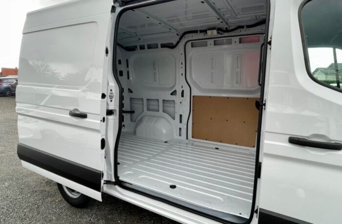 Renault Master V T35 E-Tech L2H2 Kassevogn Tekno 2025 - Billede 6