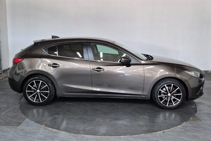 Mazda 3 SkyActiv-G 120 Vision aut. 2015 - Billede 3