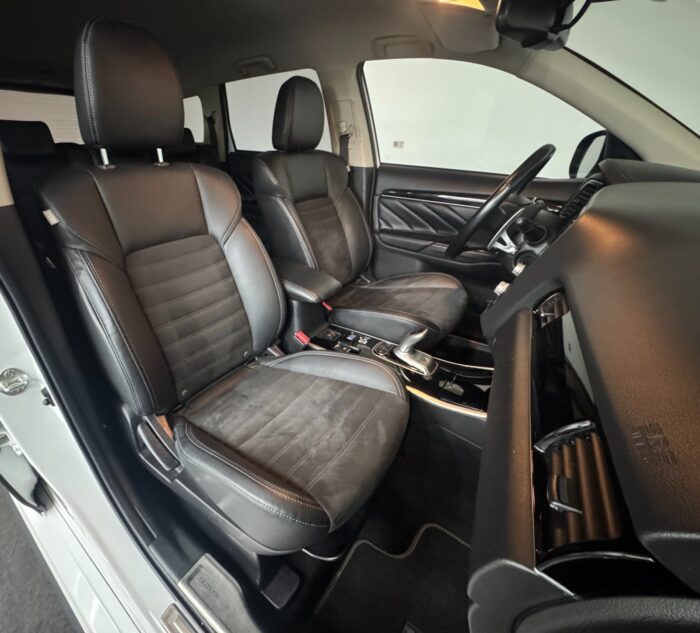 Mitsubishi Outlander PHEV Intense CVT 4WD 2020 - Billede 9
