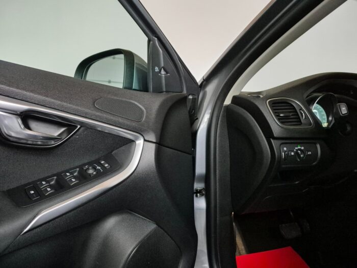 Volvo V40 D2 120 Momentum aut. 2016 - Billede 17