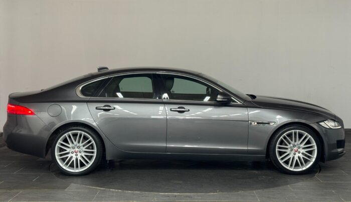 Jaguar XF D180 Prestige aut. 2018 - Billede 3