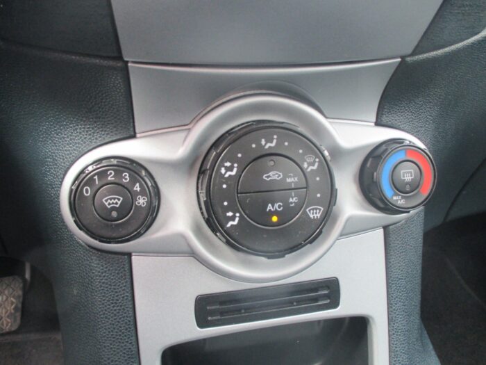 Ford Fiesta 82 Trend 2012 - Billede 14